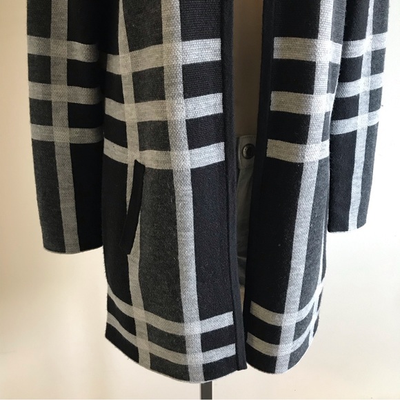 Ellen Tracy Merino Wool Plaid Open Cardigan Sweater Black Grey Size Medium - Picture 7 of 9